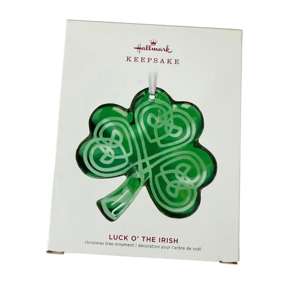 2019 Hallmark Keepsake Luck O' The Irish Glass Shamrock Ornament QGO2309